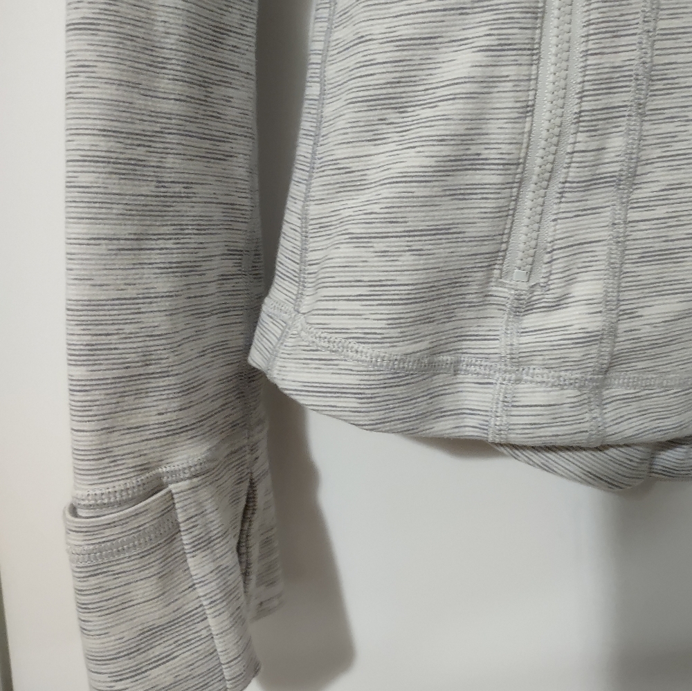 Lululemon defined jacket - Picture 3 of 6